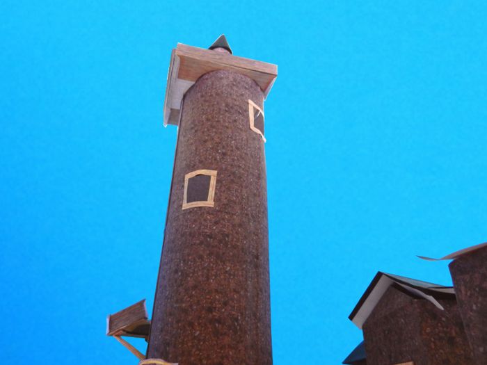 toren van papier op schaal nagemaakt toren van papier op schaal nagemaakt