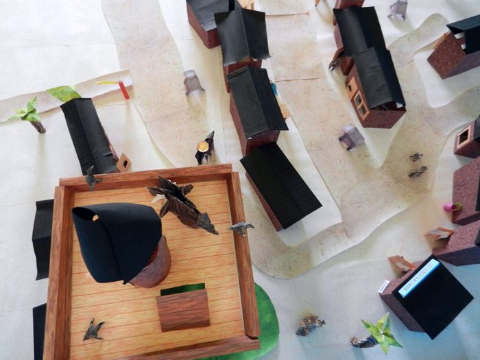 bovenaanzicht van een zelfgemaakte stad van papier