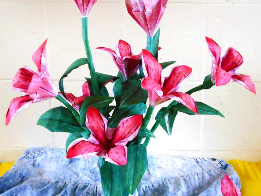 Origami Oriëntal Lilies Origami Oriëntal Lilies